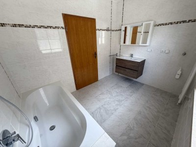 Gepflegte 6-Zimmer-Wohnung mit Balkon im Allgäu