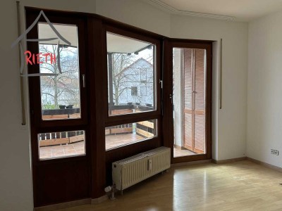 * Hartenecker Höhe: 2 Zimmer mit neuer Küche und tollem Balkon *