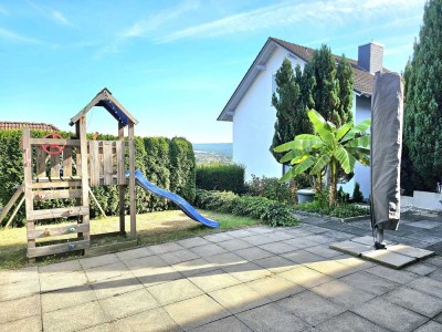 160 m² Terassen-Wohnung EG barrierefrei, modernisiert mit Kaminofen, privat, Frankfurt in 45 Min.