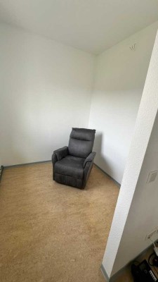 Nur für Senioren/Rentner! Helle und sonnige 1-Zimmer-Wohnung in Saalfeld/Saale