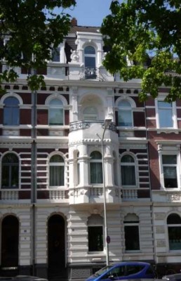 Helle Wohnung gegenüber dem Helios-Klinikum