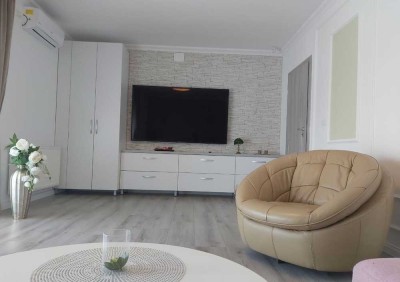 Geschmackvolle, modernisierte 2-Zimmer-Wohnung mit Einbauküche in Friolzheim