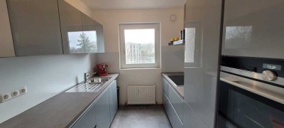 Frisch Saniert – Exklusive, hochwertige 3 Zi. Wohnung mit Designer Charme in Köln Riehl