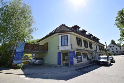 Geschäfts- und Wohnhaus Kirchberg / Pielachtal