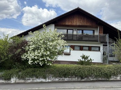 Einfamilienhaus mit mögl. Einliegerwohnung, 198 m² Wfl., 720 m² Grundstück, sehr ruhig gelegen in Le