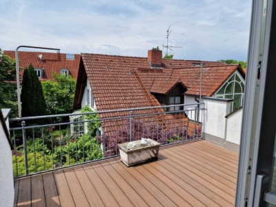 Dachterrassenwohnung mit eigenem Garten  und Hobbyraum in Freising