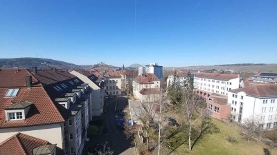 FRISCH SANIERT MIT FESTUNGSBLICK