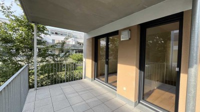 Modern. Großzügig. Im Grünen. Stadtnah.   2-Zimmer Wohnung mit großem Balkon in Fürth Dambach
