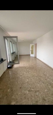 Penthousewohnung in Lindenthal mit 3 Balkonen