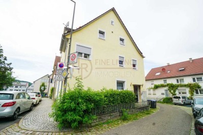 Zentrale Lage, kurze Wege - gepflegte 3,5 Zimmer mit Keller und Garage
