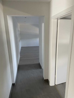 Attraktive 4-Zimmer-Wohnung mit Balkon in Karlsruhe