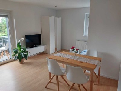 Schöne, helle möblierte wohnung in ruhiger dennoch sehr zentralen Lage an der B17