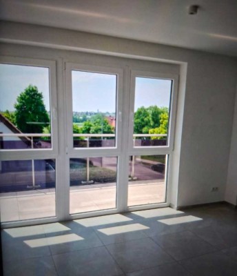 Exklusive 3-Zimmer-Wohnung in Teuringerstraße – 95 m², 3 Balkone, Bergblick & Garage – verfügbar ab