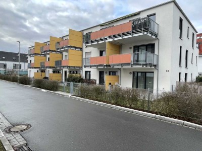 Hochwertige, helle 2 Zi-Wohnung mit Südgarten und Einbauküche