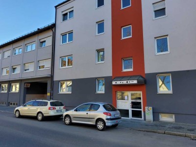 Zwei Renovierte 3-Zimmer-Erdgeschosswohnungen in ruhiger Fürther Südstadt