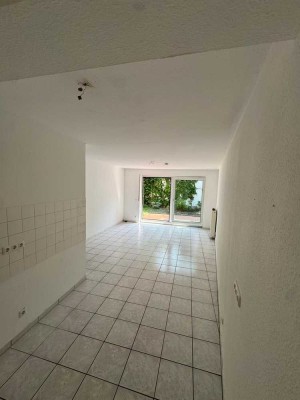 Stilvolle 3-Raum-Souterrain-Wohnung in Köln