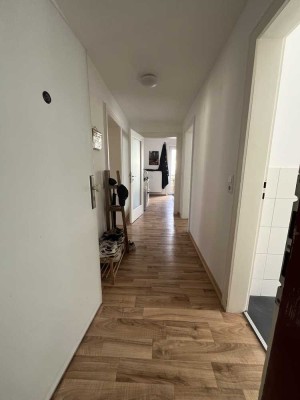 Zentrale 2 Zimmer- Wohnung mit Balkon