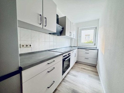 Freie 2-Raum in Chemnitz-RABENSTEIN mit Balkon & EBK & Garten