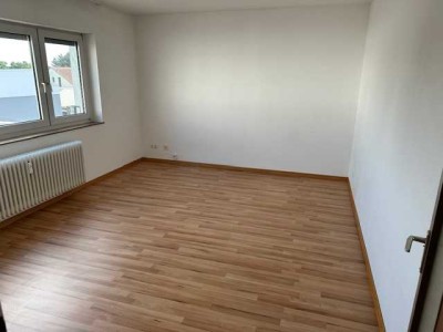 1- ZW Spessartstr. Mtl.-Bischofsheim ab sofort!!