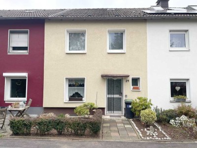 Reihenhaus mit großem Garten in guter Lage von Mülheim-Heißen