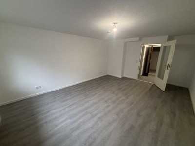 myHome-Immobilien / Supergünstige NEU SANIERTE 1 Zi-Wohnung in S-Bahn Nähe im beliebten Bieber