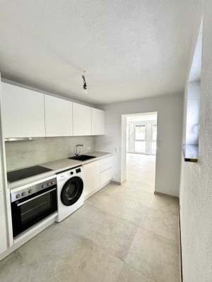 Erstbezug 1,5-Zimmer Neubau+Terrasse+Küche+separater Eingang