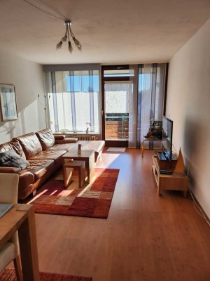 Komfortable 3-Zimmerwohnung mit Balkon,möbliert und sofort nutzbar