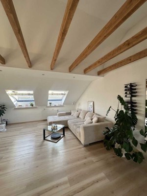 Helle Dachgeschosswohnung in ruhiger Lage