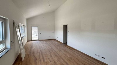 Erstbezug nach Sanierung: 2-Zimmer-Wohnung mit Balkon in Edingen