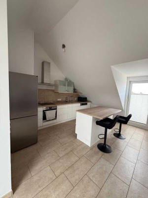 Geschmackvolle Maisonettewohnung mit drei Zimmern in Stadtnähe