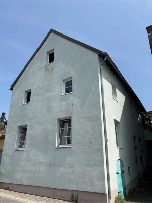 EINFAMILIENHAUS IN URBAR 179.000€ VB