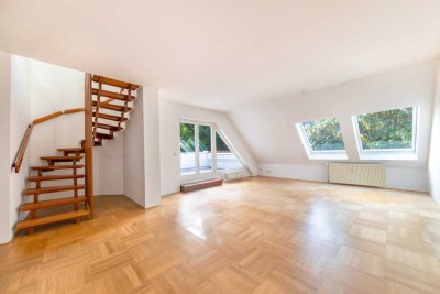 NUR WENIGE METER BIS ZUR WILHELMSTRAßE UND DENNOCH RUHIG GELEGEN! Maisonette Wohnung mit Stellplatz