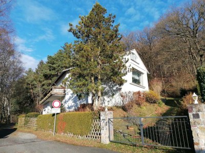 *** Haus mit viel Potenzial und traumhaftem Grundstück in Marsberg***