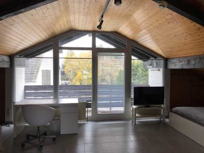 Schöne 1-ZKB-DG-Wohnung mit Balkon in Limburg ab 01.09.2025