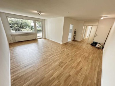 Luxus sanierte 3 Zimmer Wohnung mit Balkon und Gartenaustritt
