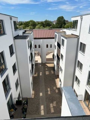1 Zimmer Wohnung mit Terrasse und EBK