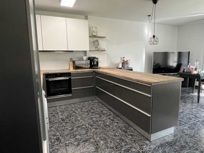 Wohnung mit 2 Zimmer, Balkon und Einbauküche in Sulzbach am Main