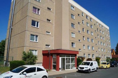 2-Raum-Wohnung mit Balkon und Einbauküche