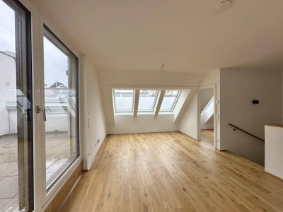 2-geschoßige DG-Wohnung mit Terrasse - U1-Nähe - provisionsfrei