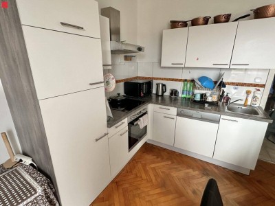 Zentrale und leistbare Wohnung mit Balkon!