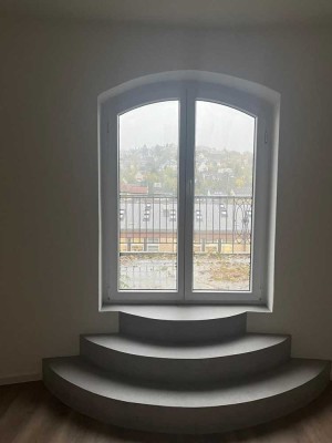 1-Zimmer-Apartment mit Blick über Stuttgart