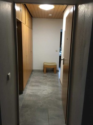 Stilvolle 3-Raum-Wohnung mit Balkon und Einbauküche in Pfullingen