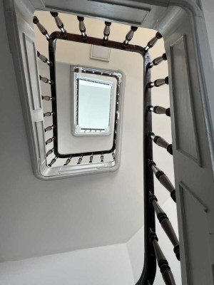 4-Zimmer Altbauwohnung mit Lift und Balkon Nähe HBF