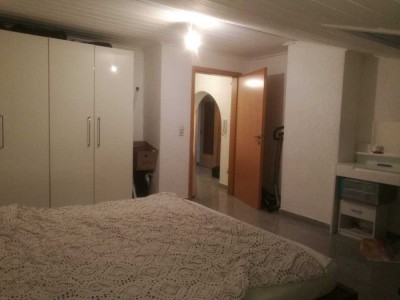 Freundliche 2-Zimmer-Dachgeschosswohnung zur Miete in Pforzheim