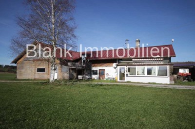 Wenn Sie aufs Land wollen und Alleinlage suchen - Renovierungsbedürftiger Bauernhof mit Bergblick