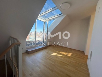 ERSTBEZUG - 4 Zimmer DG Wohnung mit Freifläche