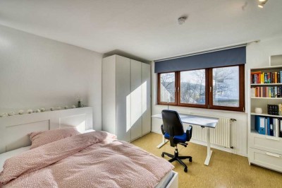 Helle möblierte Einzimmerwohnung - ruhig und doch zentral gelegen