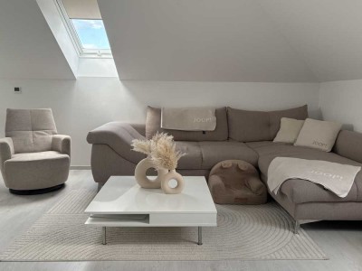 Helle, moderne 3-Zimmer-Dachgeschosswohnung mit gehobener Innenausstattung in Salzgitter-Fredenberg