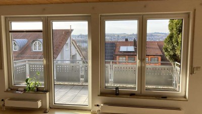 3-Zimmer-Wohnung in Oberboihingen mit sonniger West-Terrasse und schönem Ausblick - PROVISIONSFREI