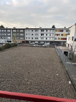 Erstbezug nach Sanierung: 2-Zimmer-Wohnung mit Balkon in Wesseling